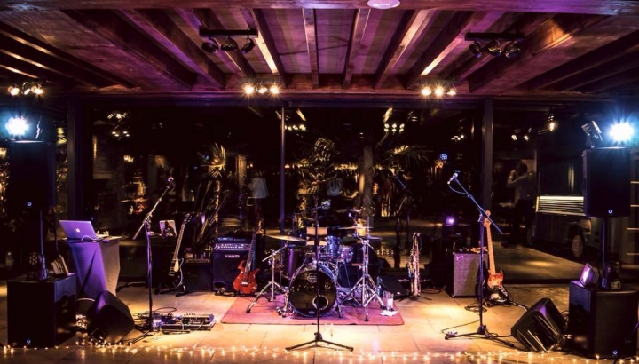 AMV Live Music | Pairing the Perfect Music with your Perfect Wedding Venue
